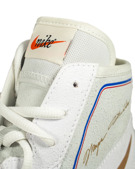 Nike footsweep 2 SE papoutsia palis-photon dust/metal gold
